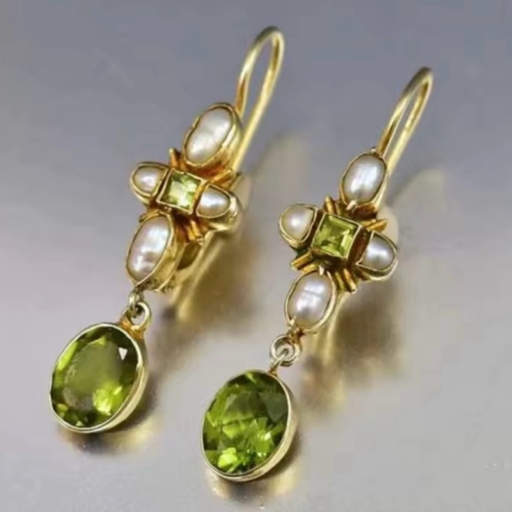 Elegant Gold and Green Dangle Earrings